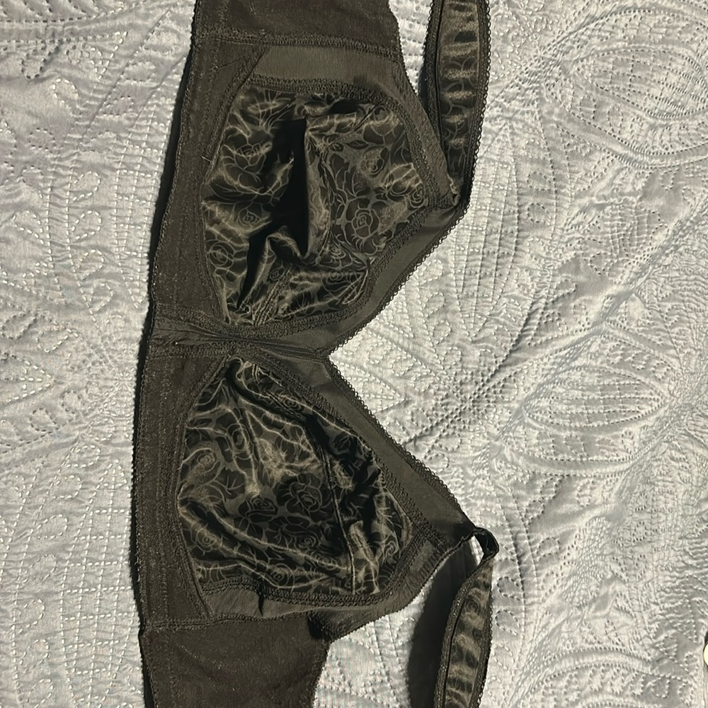 Playtex 18 hour bra black 34C